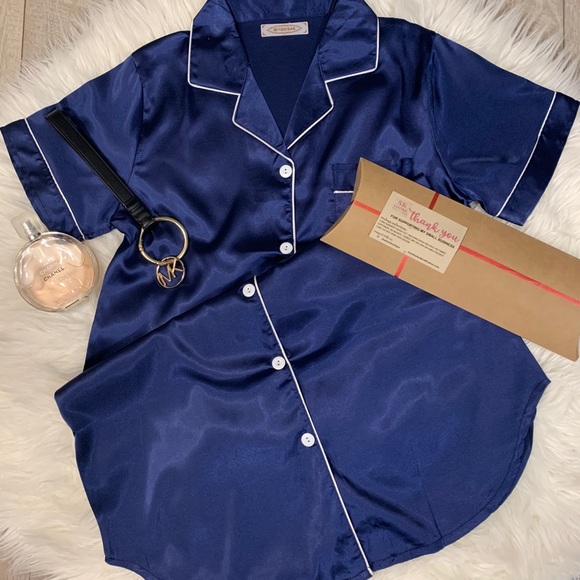 Korean Style Silk Sleepwear - Picture 3 of 4